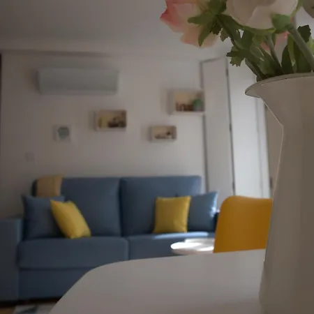 Apartment New! Colorful And