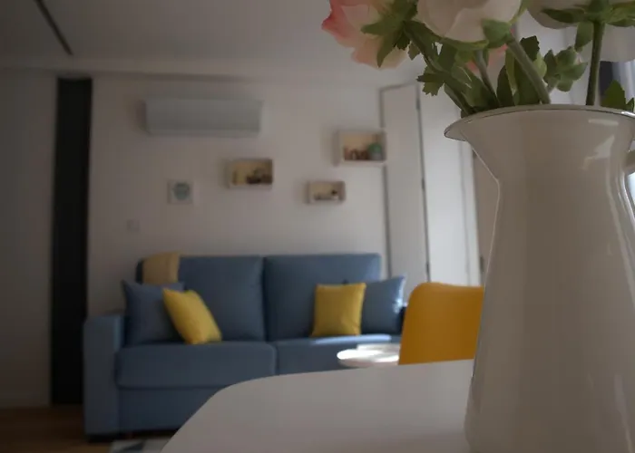 Apartment New! Colorful And