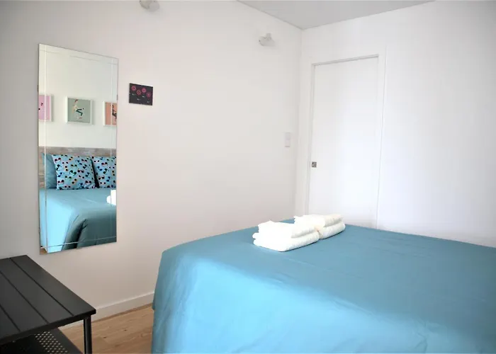 New! Colorful And Apartament Porto